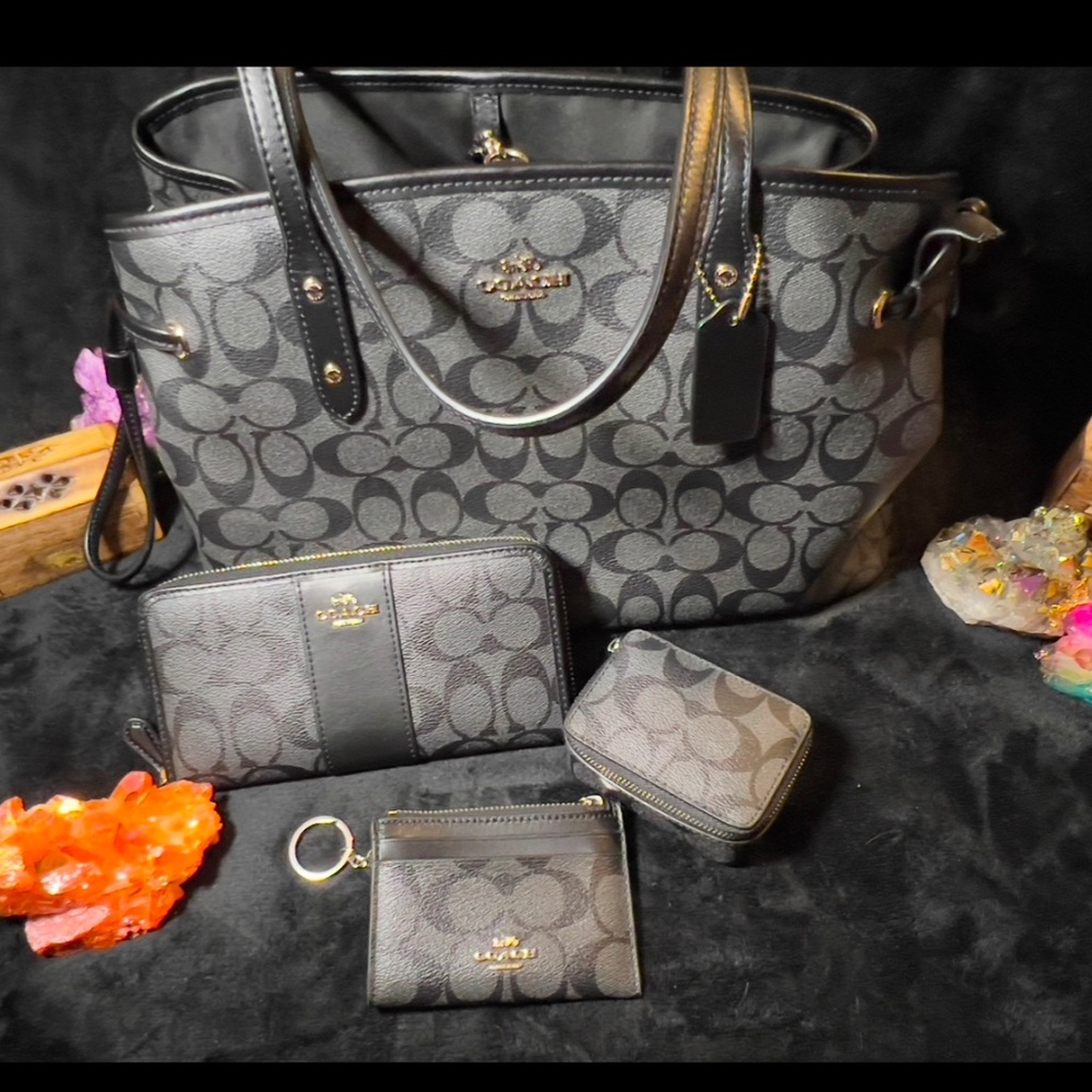 Authenticated Coach Purse, Wallet, Mini ID Case & Pill Case Collection XListed
